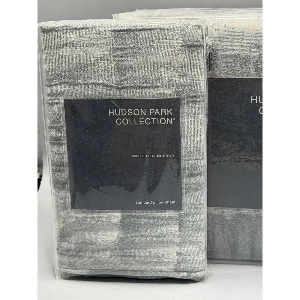 Hudson Park Brushed Texture Stripe FULL / QUEEN Duvet Cover + 2 Standard Shams